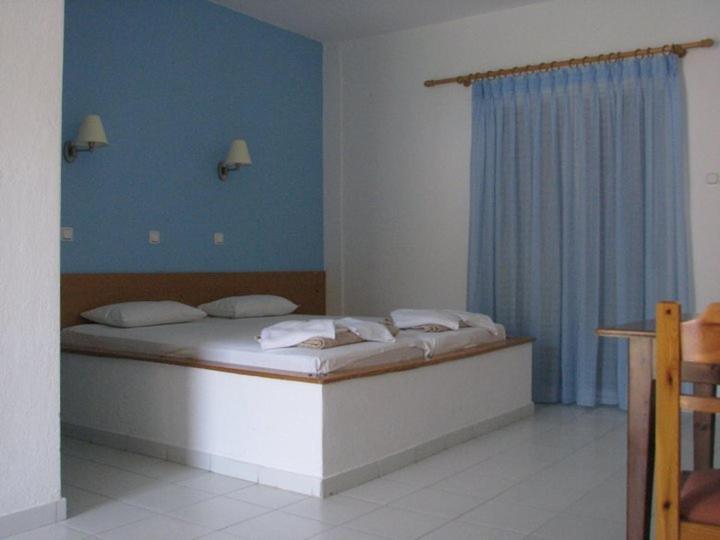 Amarilia Aparthotel Skala Rachoni  Cameră foto